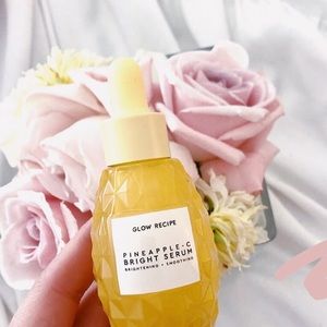 GLOW RECIPE Pineapple-C Brightening Serum